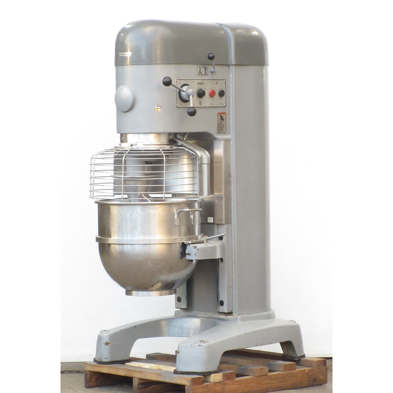 Hobart M802 80 Qt Mixer, Bowl And 2 Attachments Included, Used Excellent Condition