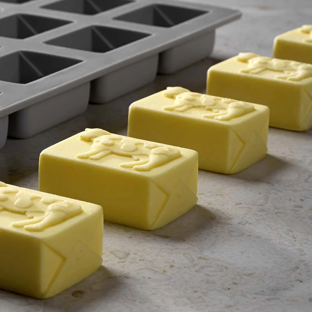 Pavoni Gg085 Burro Box Silicone Mold, 20 Cavities - Image 1