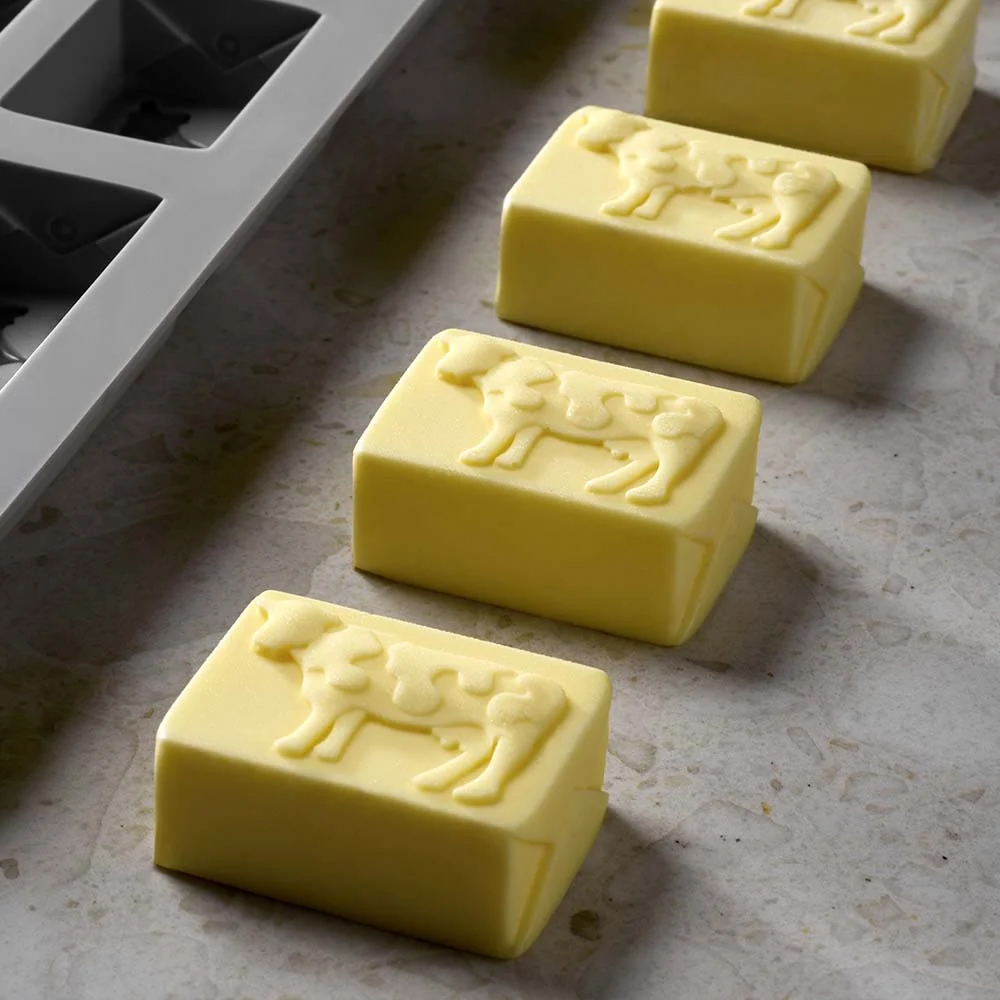 Pavoni Gg085 Burro Box Silicone Mold, 20 Cavities - Image 1