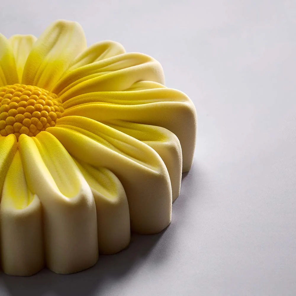 Pavoni Pavocake Ke114 Floris Silicone Daisy Mold, 33.8 Oz. - Image 2