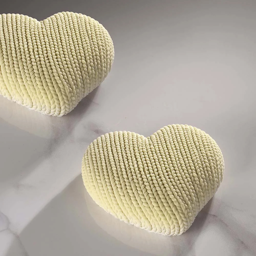 Pavoni Pavocake Ke117 Tricot Heart Silicone Mold, 20.3 Oz. - Image 1
