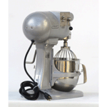 Hobart N50 5 Qt Mixer, Bowl And 2 Attachments Included, Used Excellent Condition - Image 2