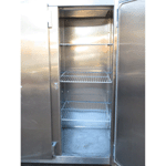 Traulsen Rht332nrefhs Three Section Reach-in Refrigerator W/ 3 Solid Doors, Used Excellent Condition - Image 4
