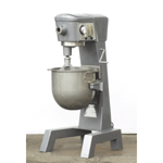 Hobart D300 Mixer 30 Qt, Bowl And 2 Attachments Included, Used Excellent Condition